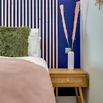 Stylish North Bay & Town Apartamento